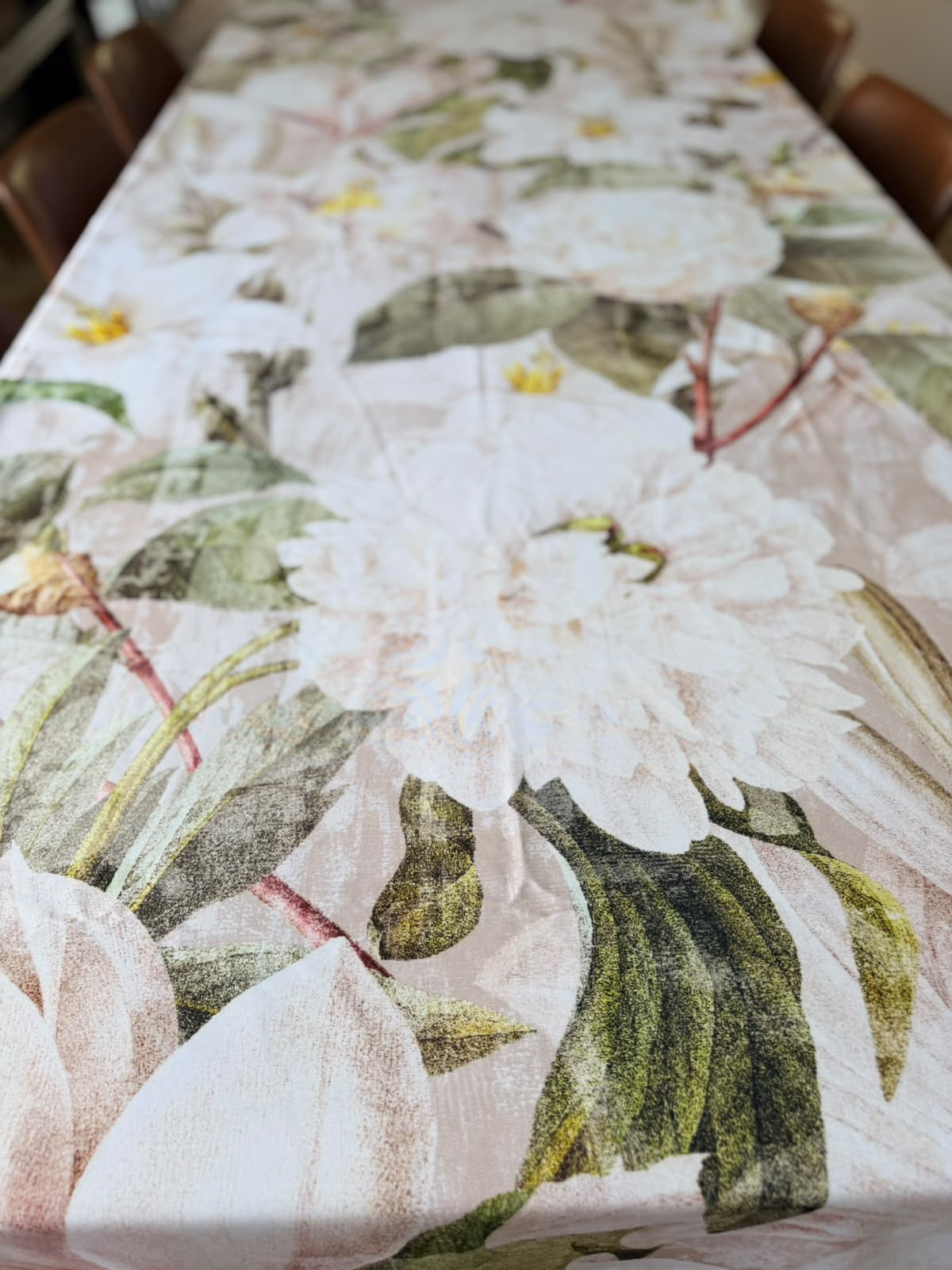 Antique Bouquet Pattern Round Material Tablecloth