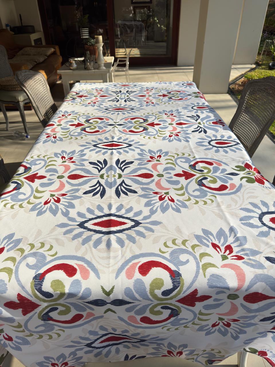 Retro Round Material Tablecloth