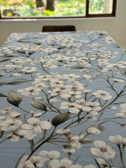 Baby's Breath Round Material Tablecloth