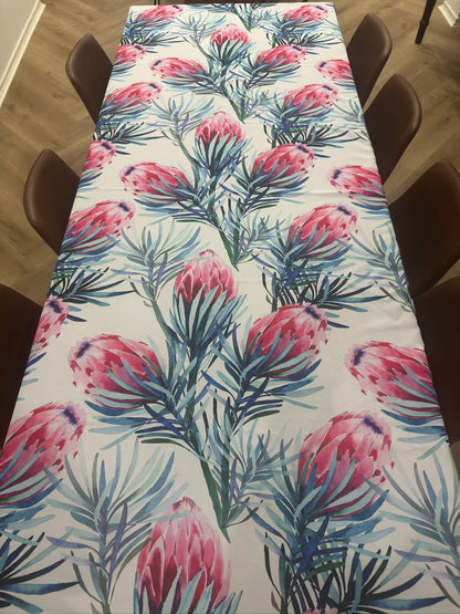 Proteas Round Material Tablecloth