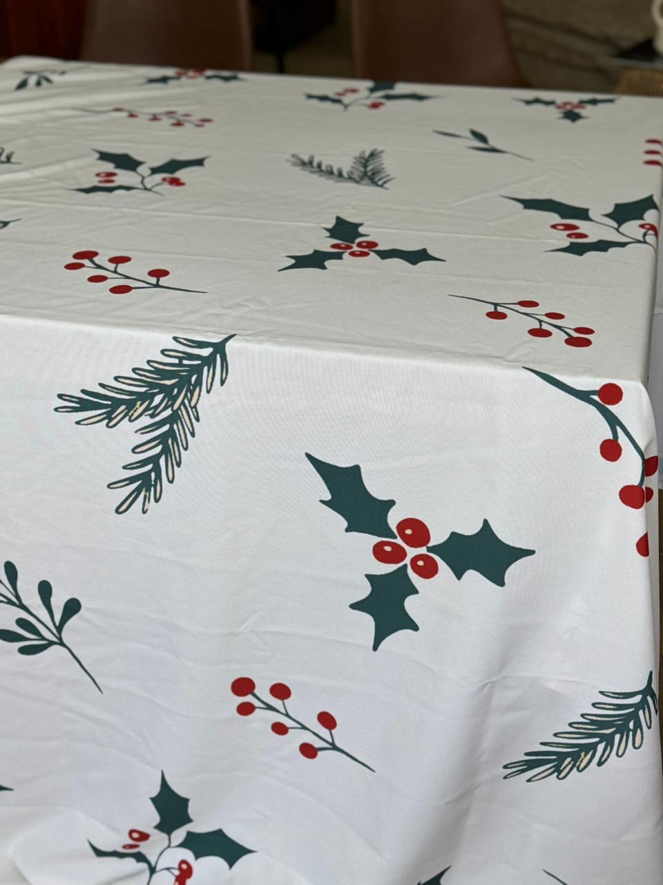 Berry Xmas Vinyl Tablecloth