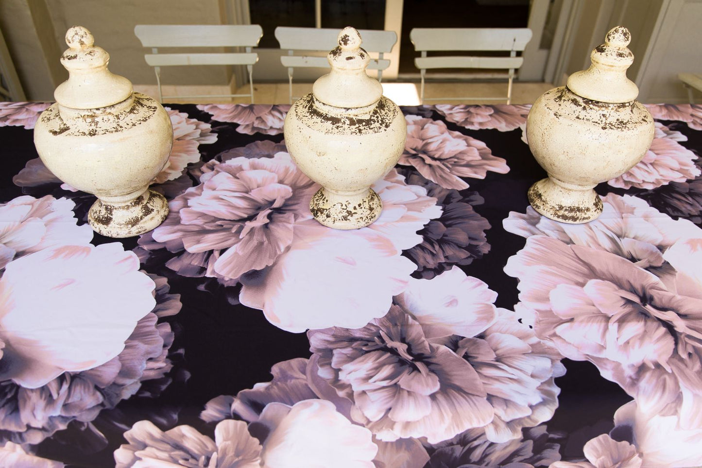 Peonie Up Close Round Material Tablecloth