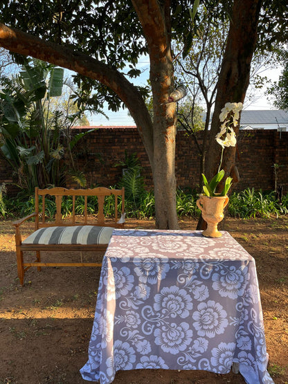 Floral Pairs Material Tablecloth