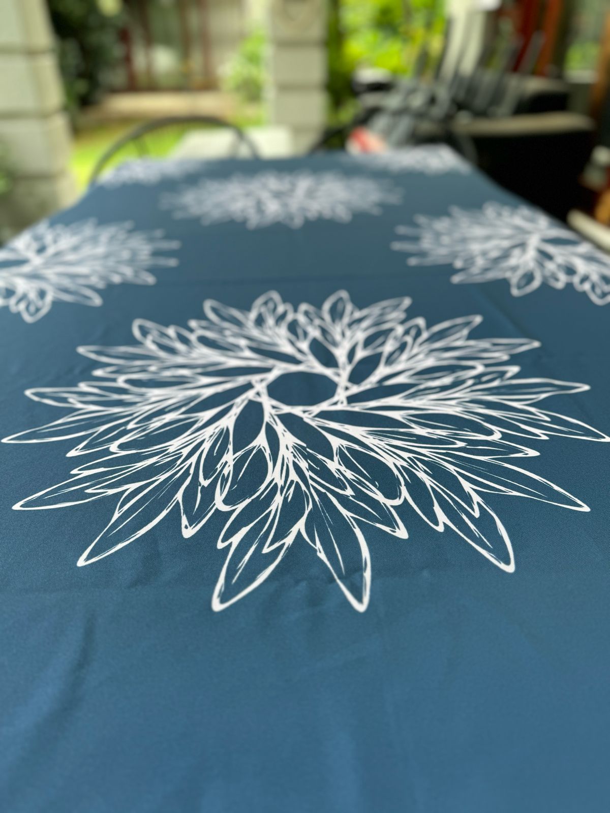 Giant Flower Material Tablecloth