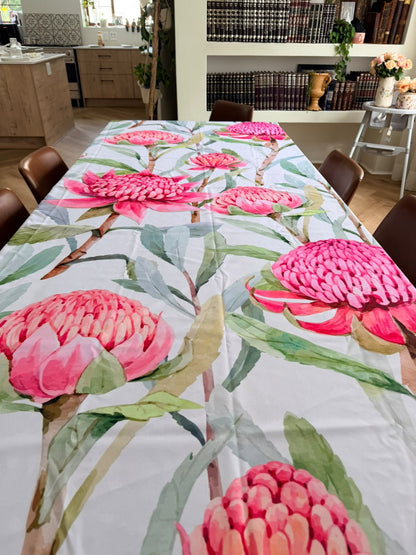 Protea Classic Round Material Tablecloth