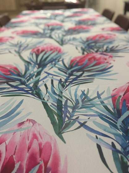 Proteas Round Material Tablecloth